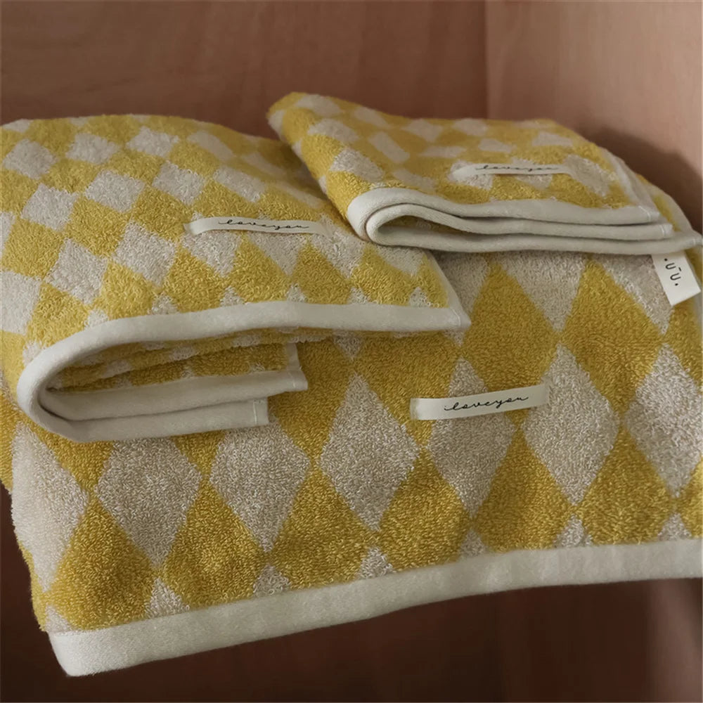 Retro Diamond Checkered Cotton Towel
