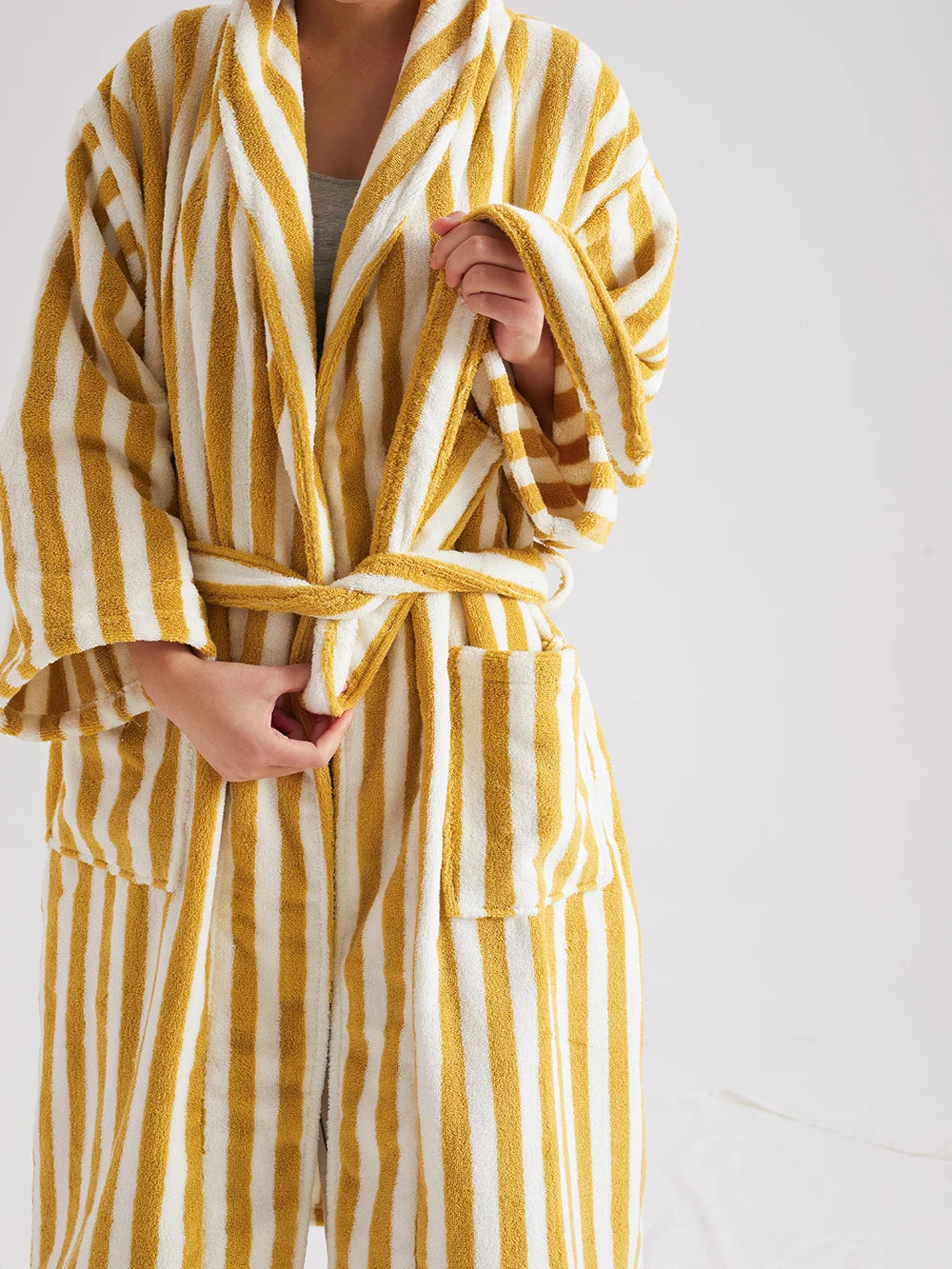 Retro Geometric Cotton Hooded Bathrobe