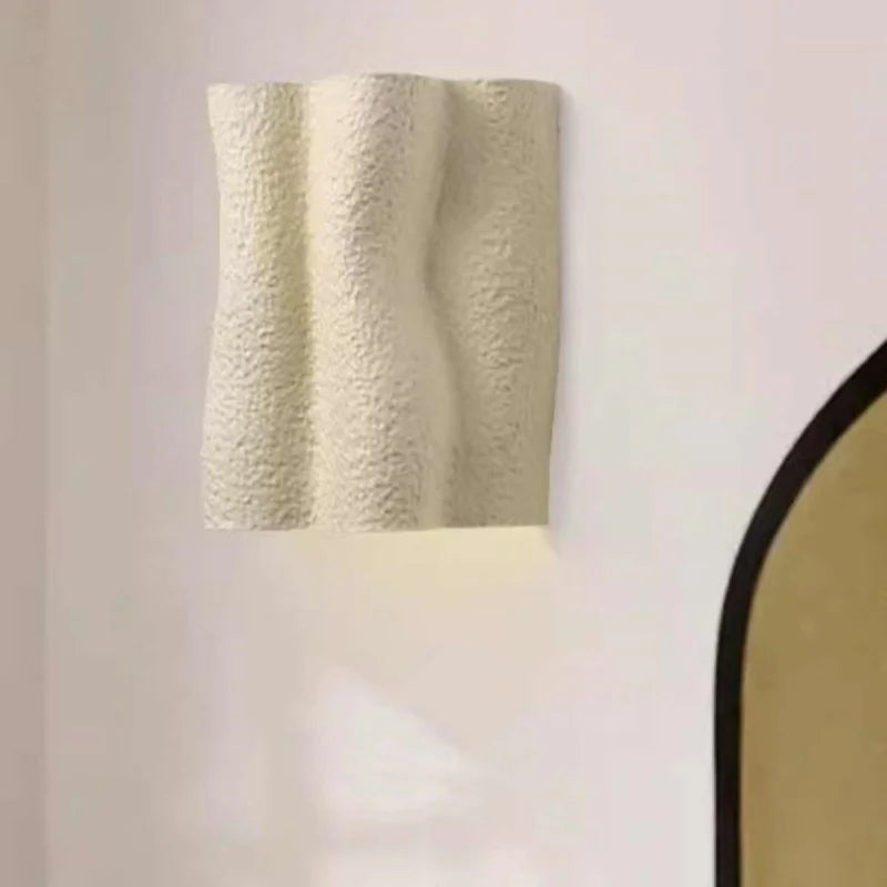 Modern Resin Wall Light – Sculptural LED Sconce