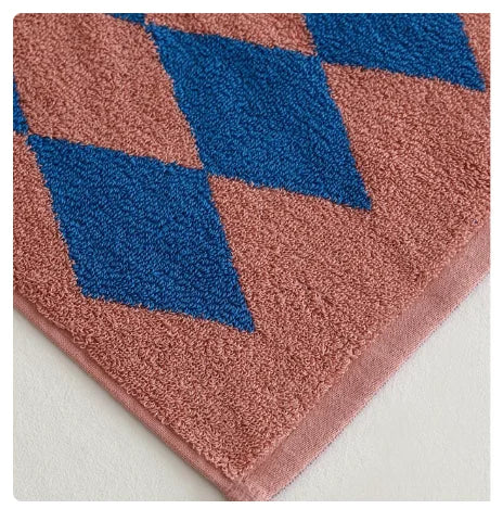 Geometric Rhombus Cotton Towel