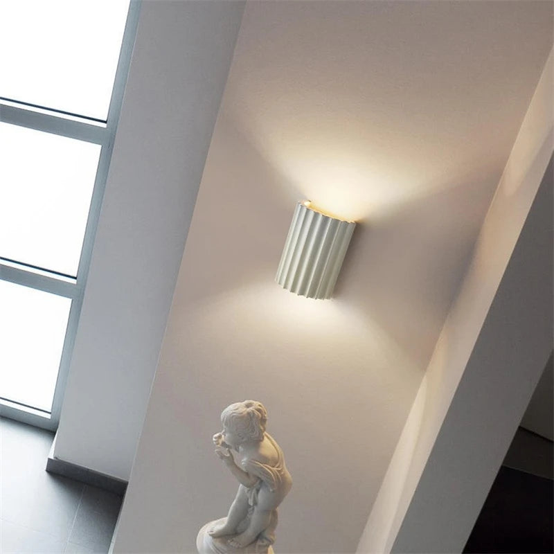 Nordic Modern Resin Wall Lamp