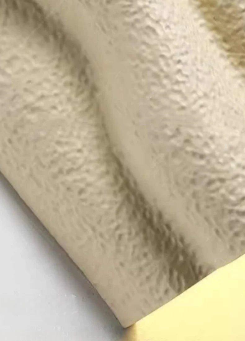 Modern Resin Wall Light – Sculptural LED Sconce