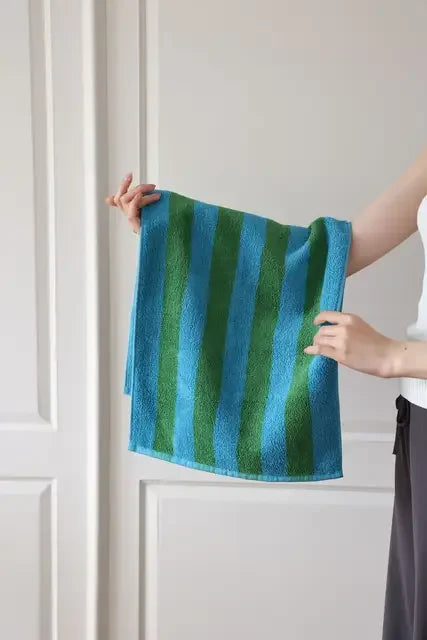 Retro Wide Striped Cotton Towel