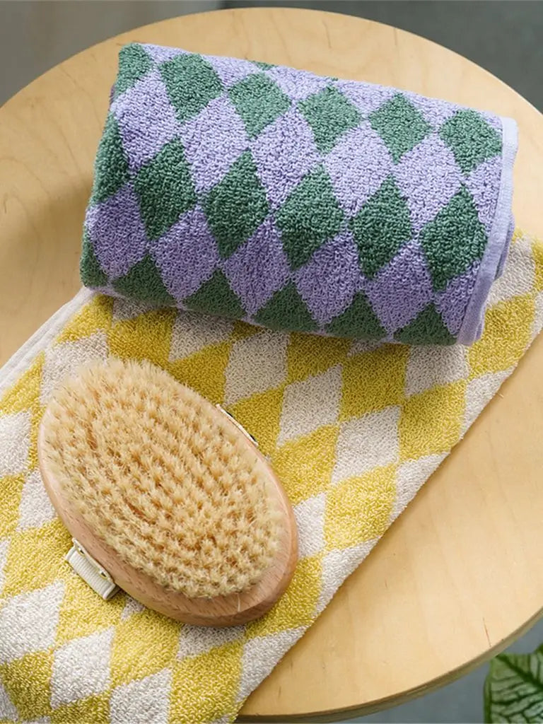 Retro Diamond Checkered Cotton Towel